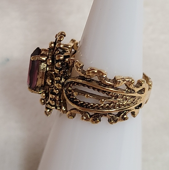 Vintage 18K HGE Amethyst Ring - Picture 4 of 5